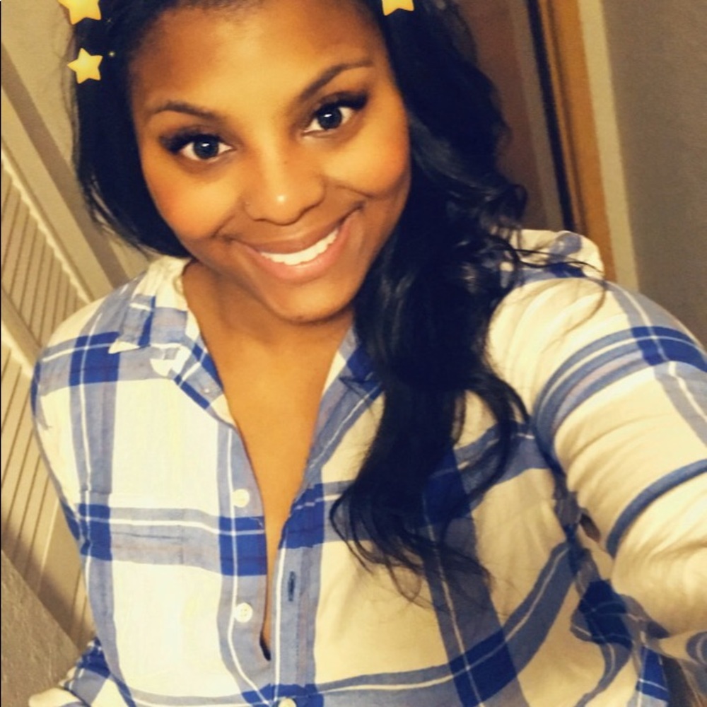 Meet your Posher, Tiara